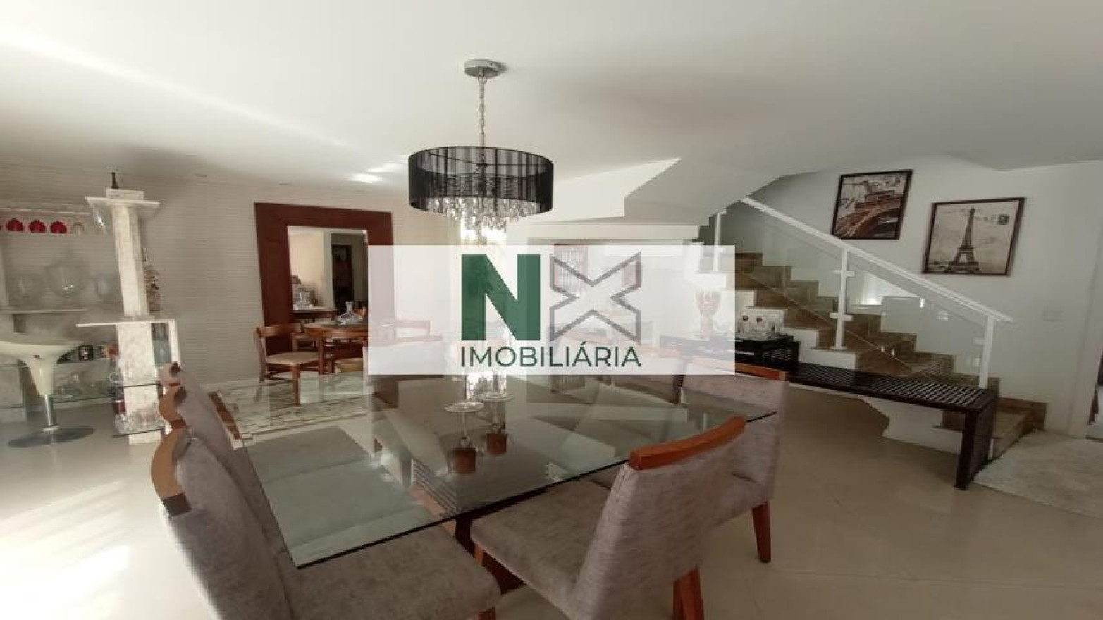 Casa 5 Quartos 300m² 