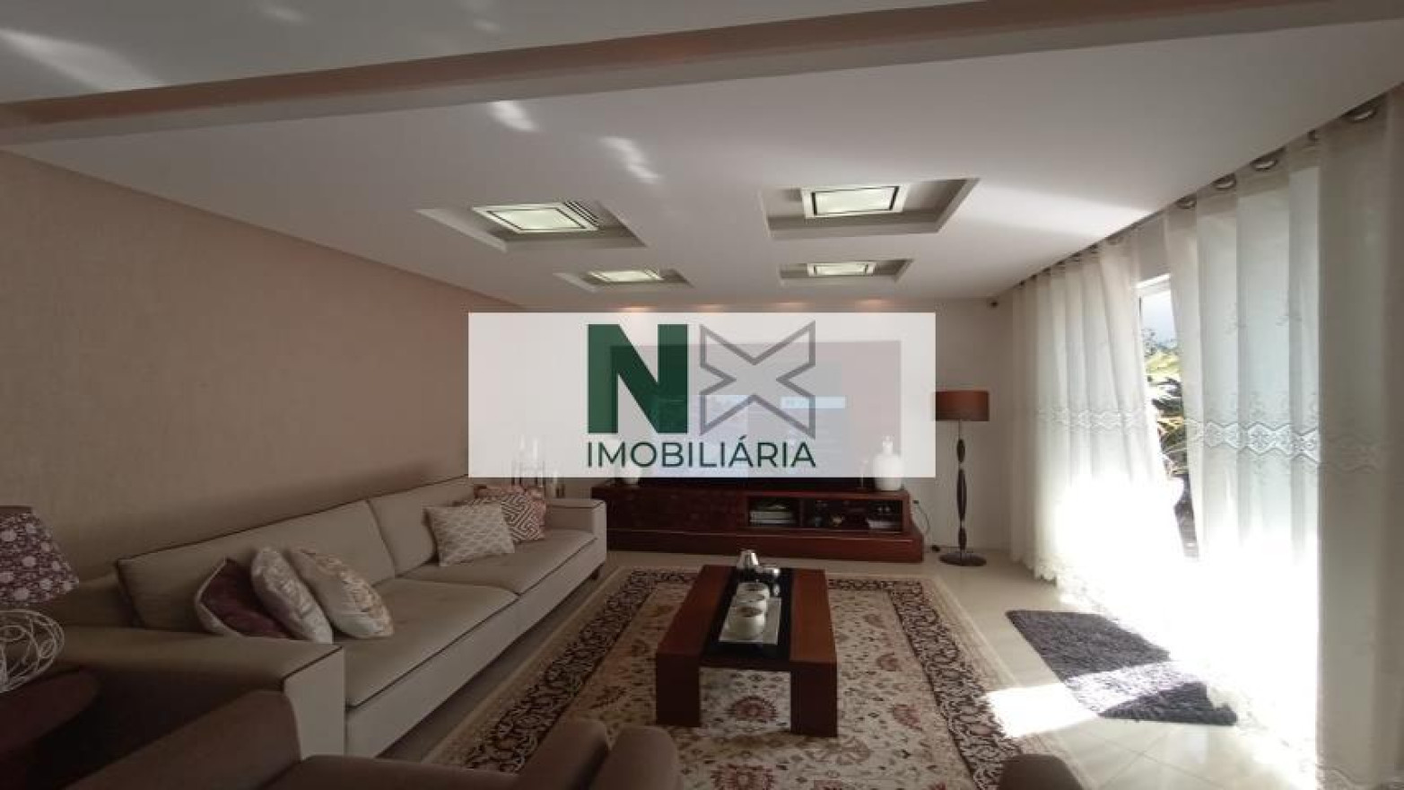 Casa 5 Quartos 300m² 