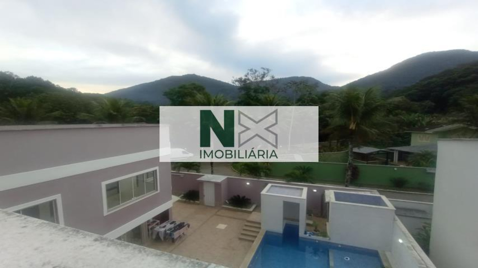 Casa 5 Quartos 350m² 