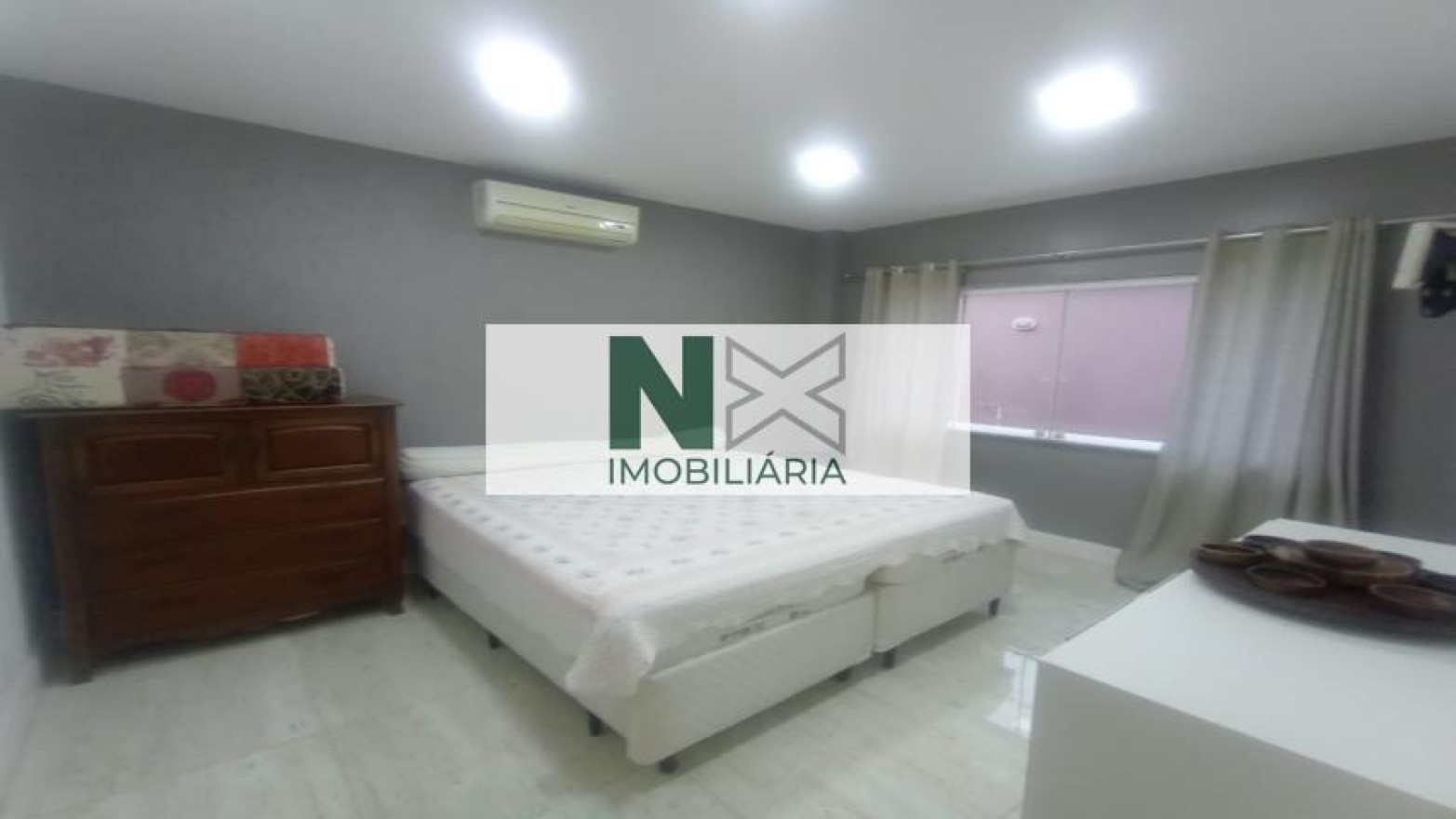 Casa 5 Quartos 350m² 