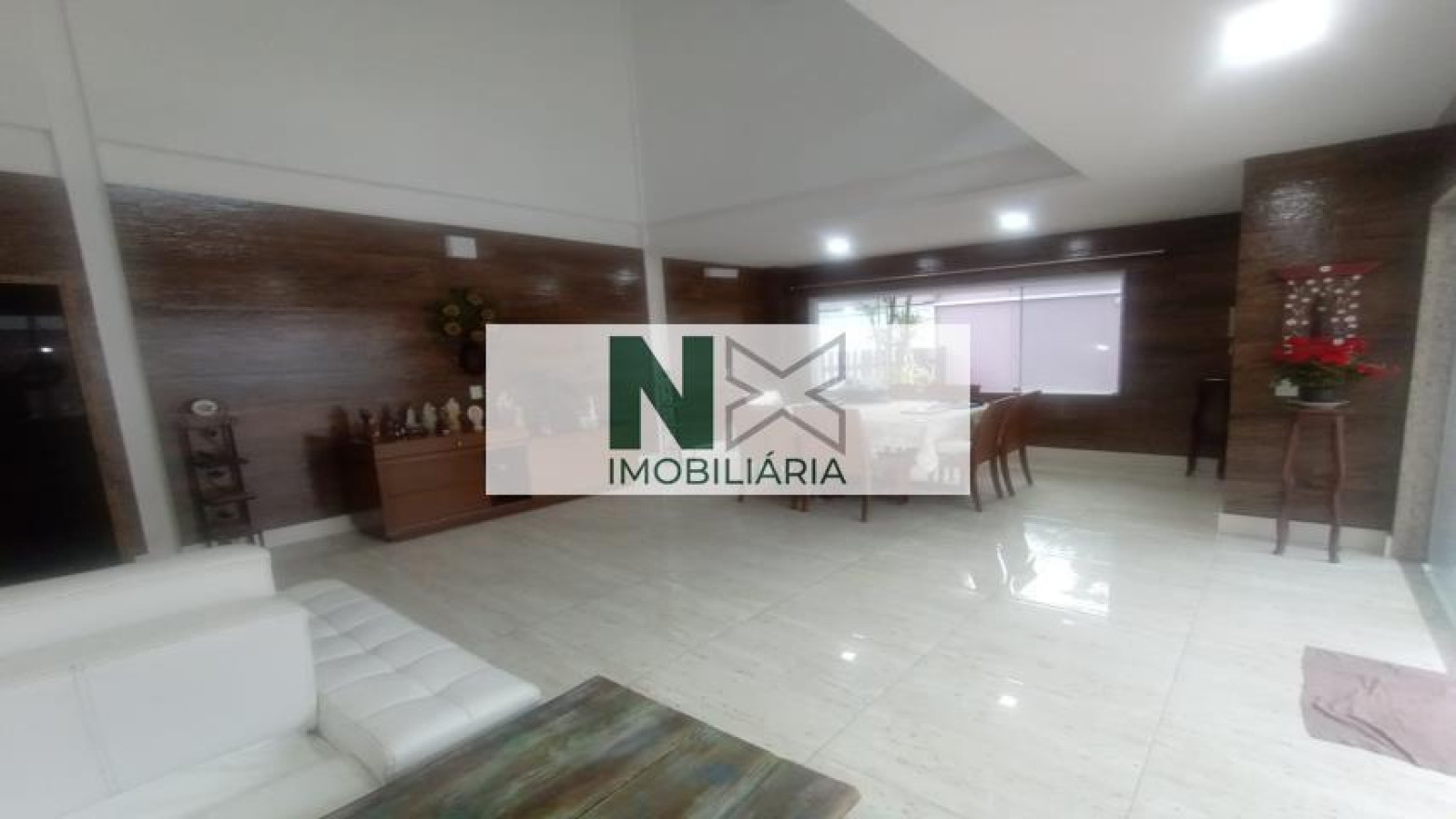 Casa 5 Quartos 350m² 