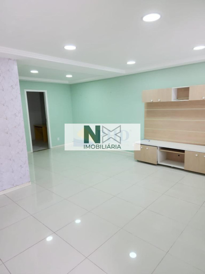 CASA 3 Quartos 220m² 