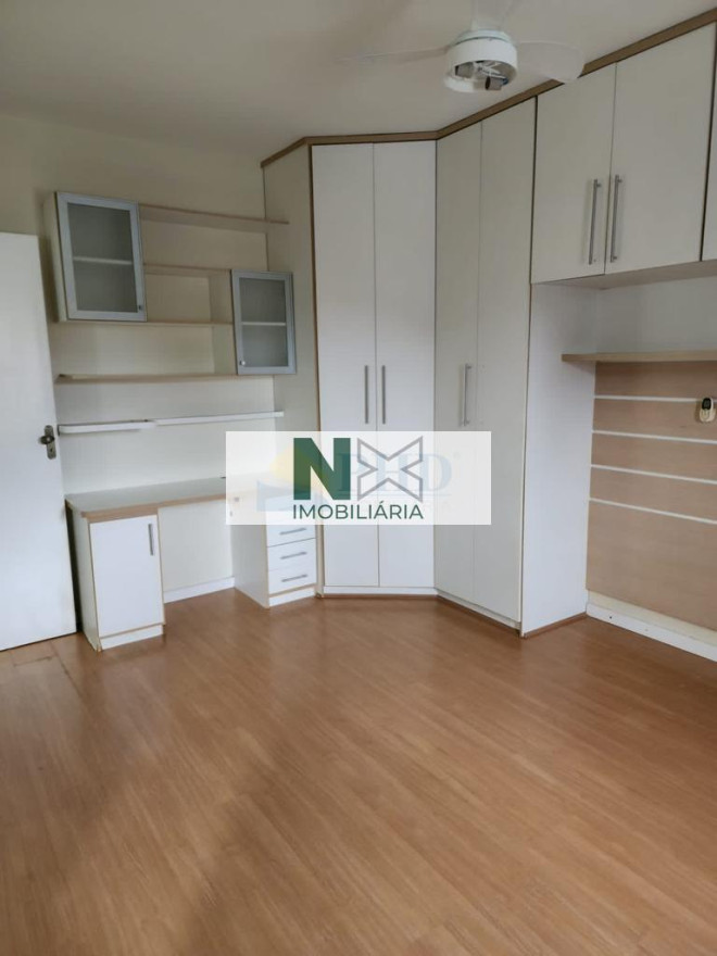 CASA 3 Quartos 220m² 
