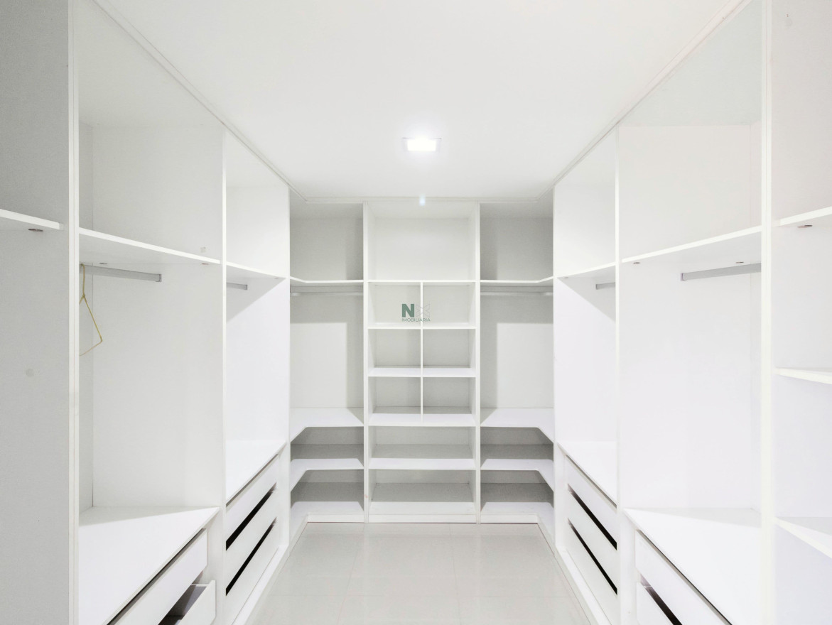 Casa 6 Quartos 700m² 