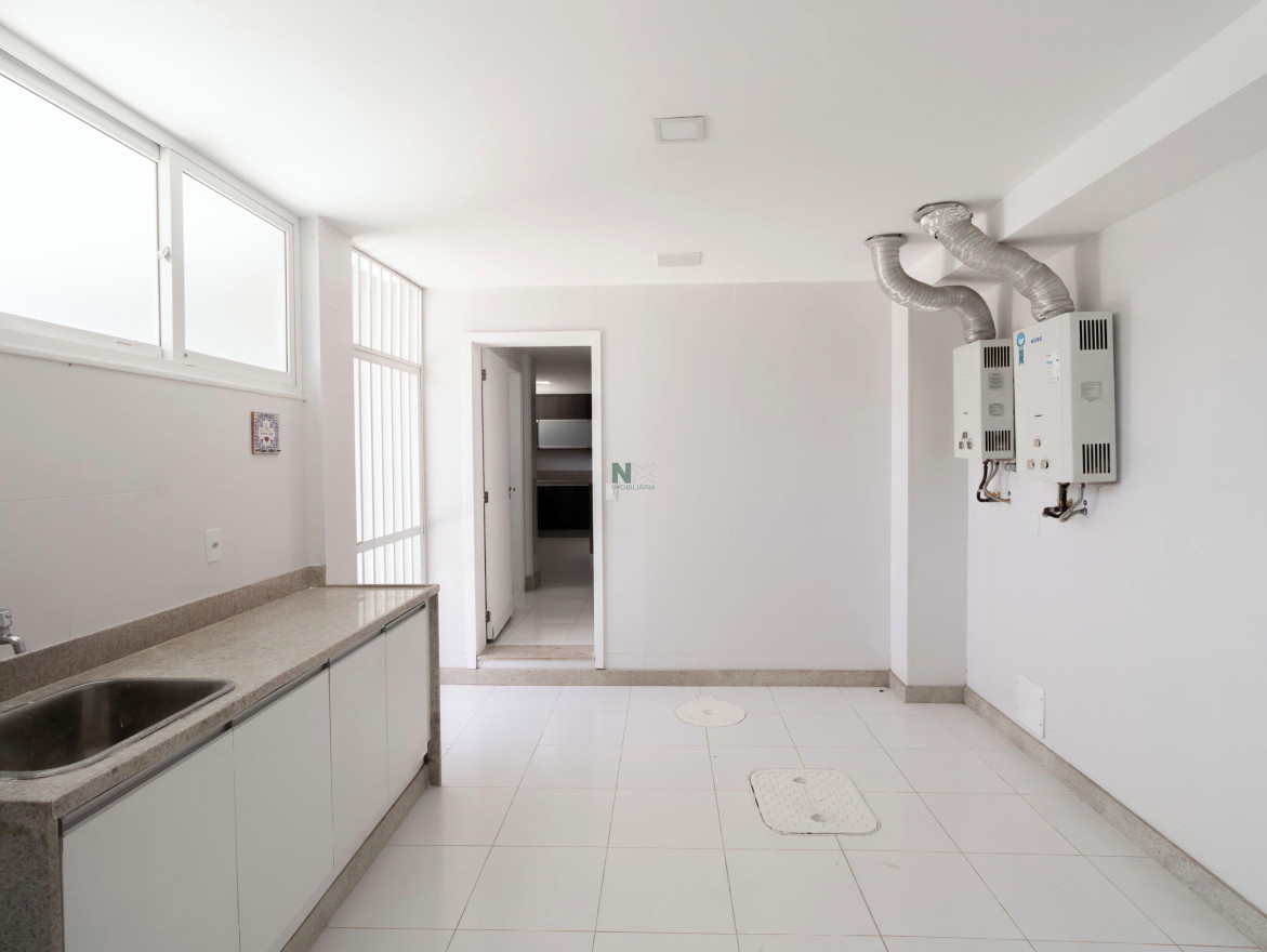 Casa 6 Quartos 700m² 