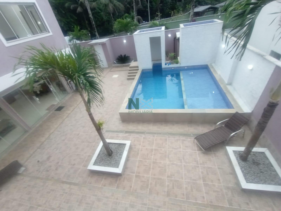 Casa 5 Quartos 350m² 