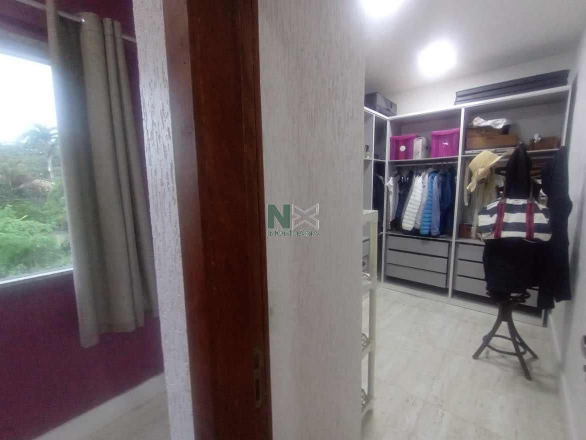 Casa 5 Quartos 350m² 