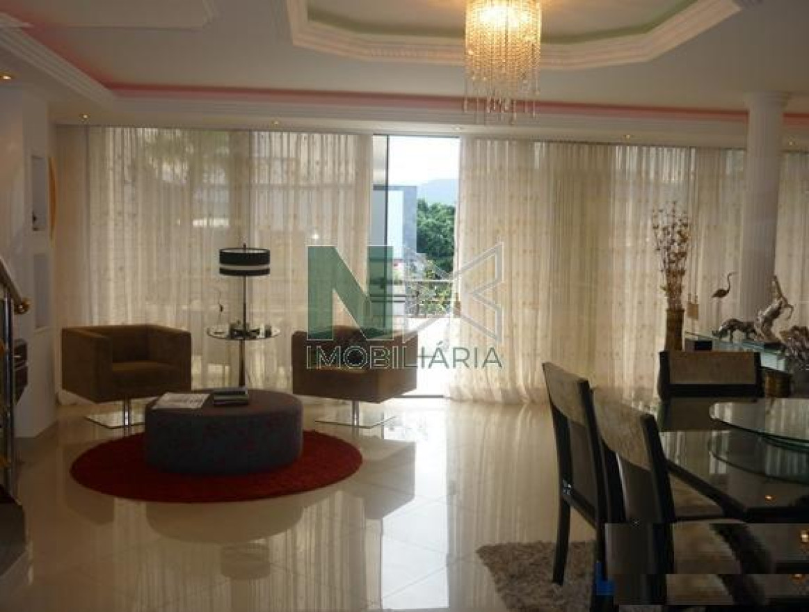 Cobertura Triplex 5 Quartos 410m² 