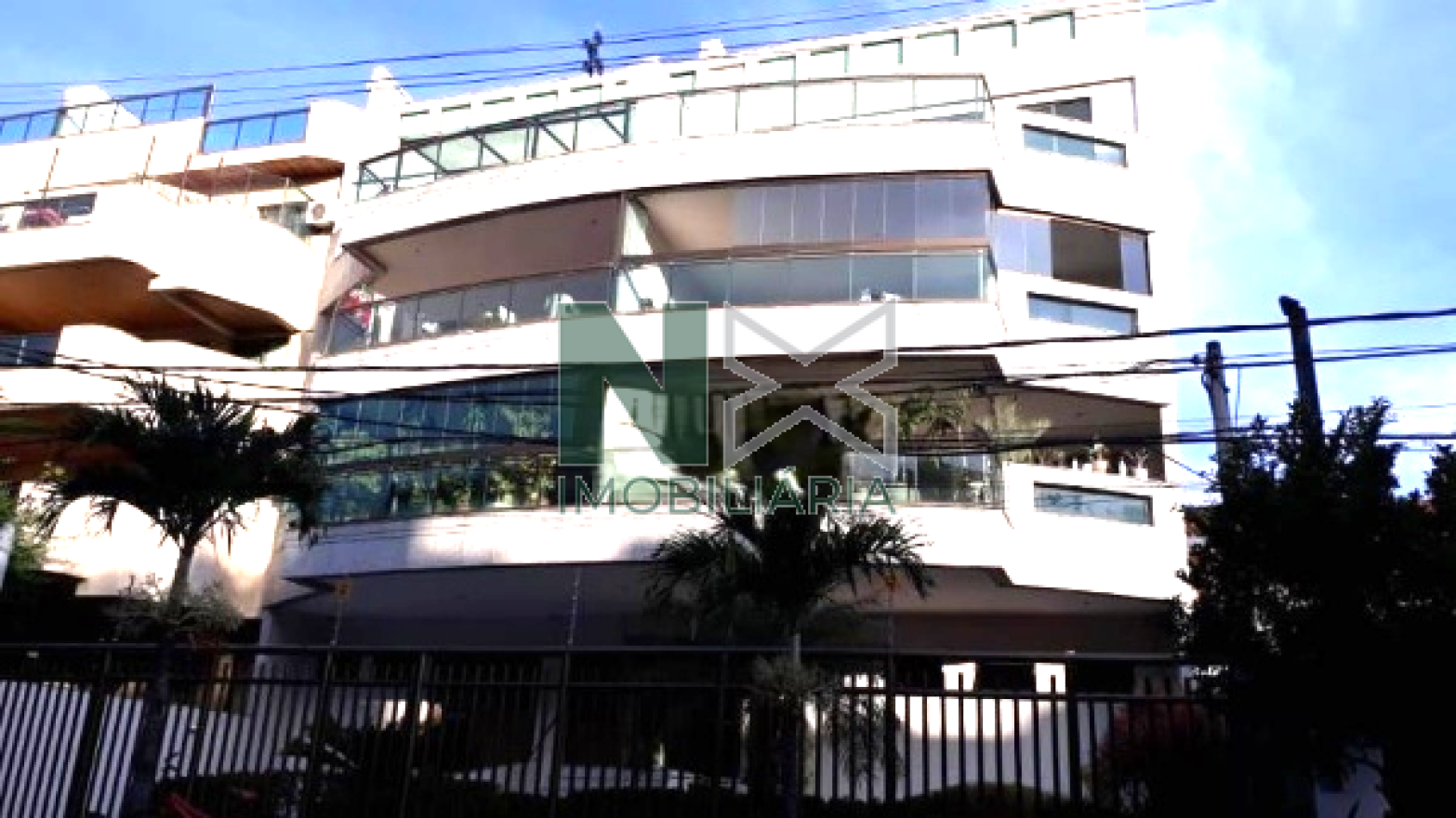 Cobertura 3 Quartos 361m² 