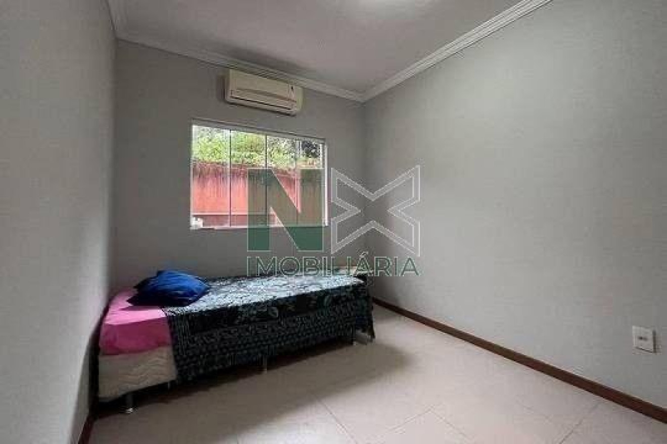 Casa 4 Quartos 200m² 