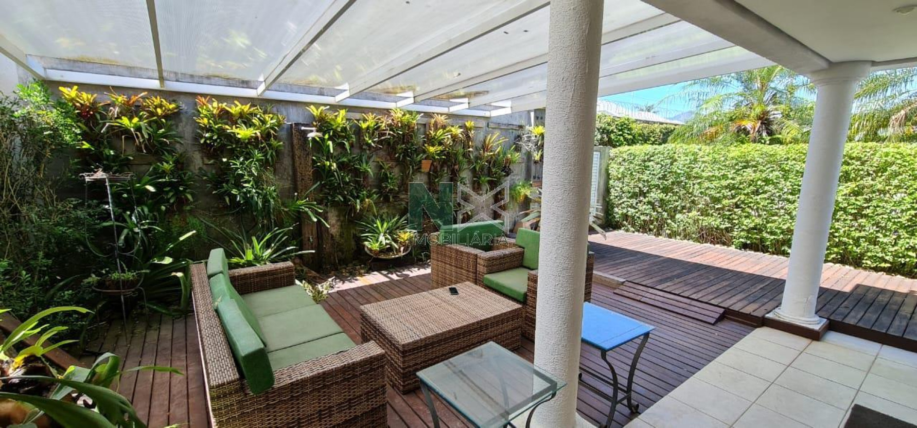 Casa 4 Quartos 213m² 