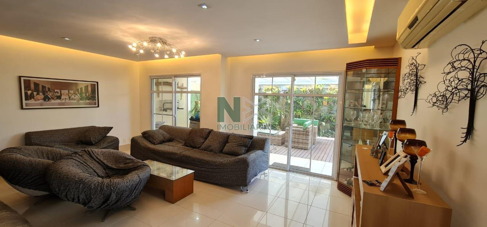 Casa 4 Quartos 213m² 