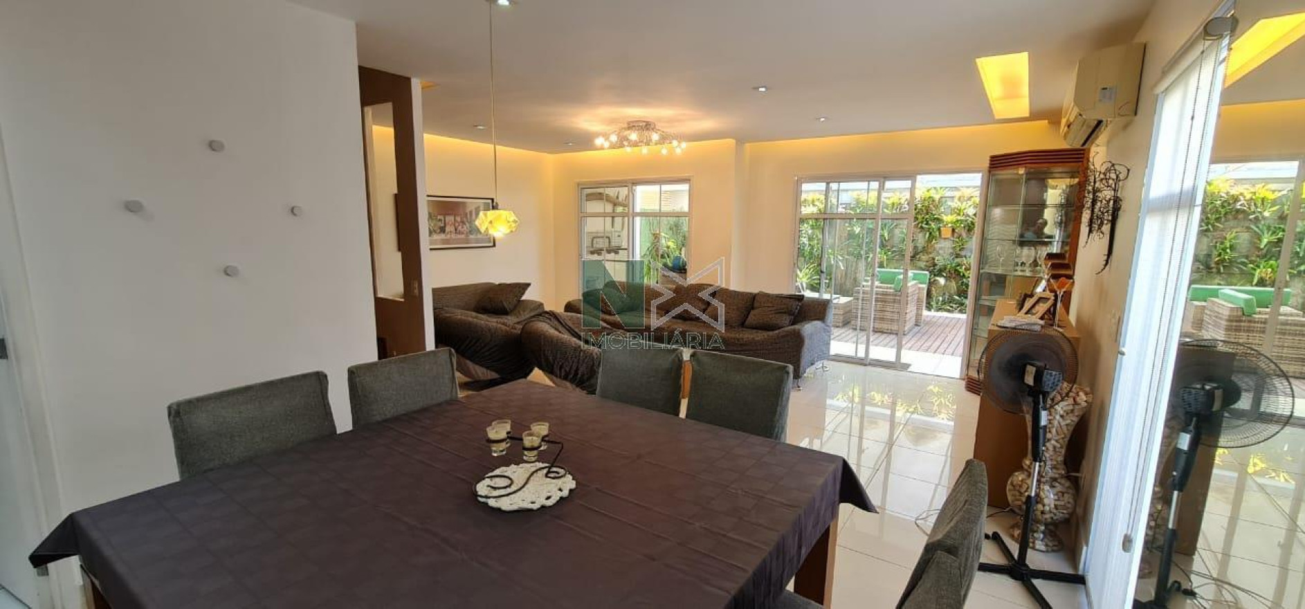Casa 4 Quartos 213m² 