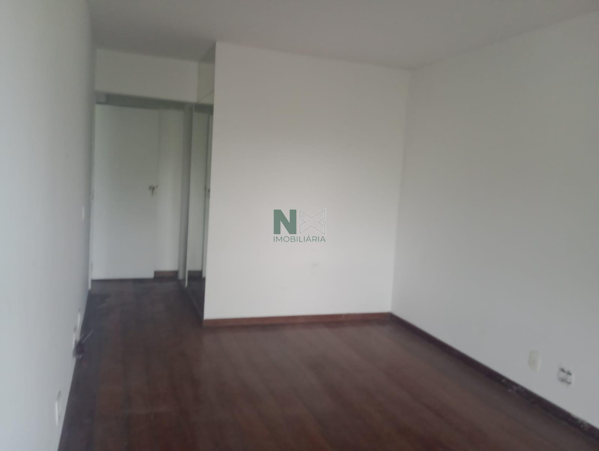 Apartamento 4 Quartos 168m² 