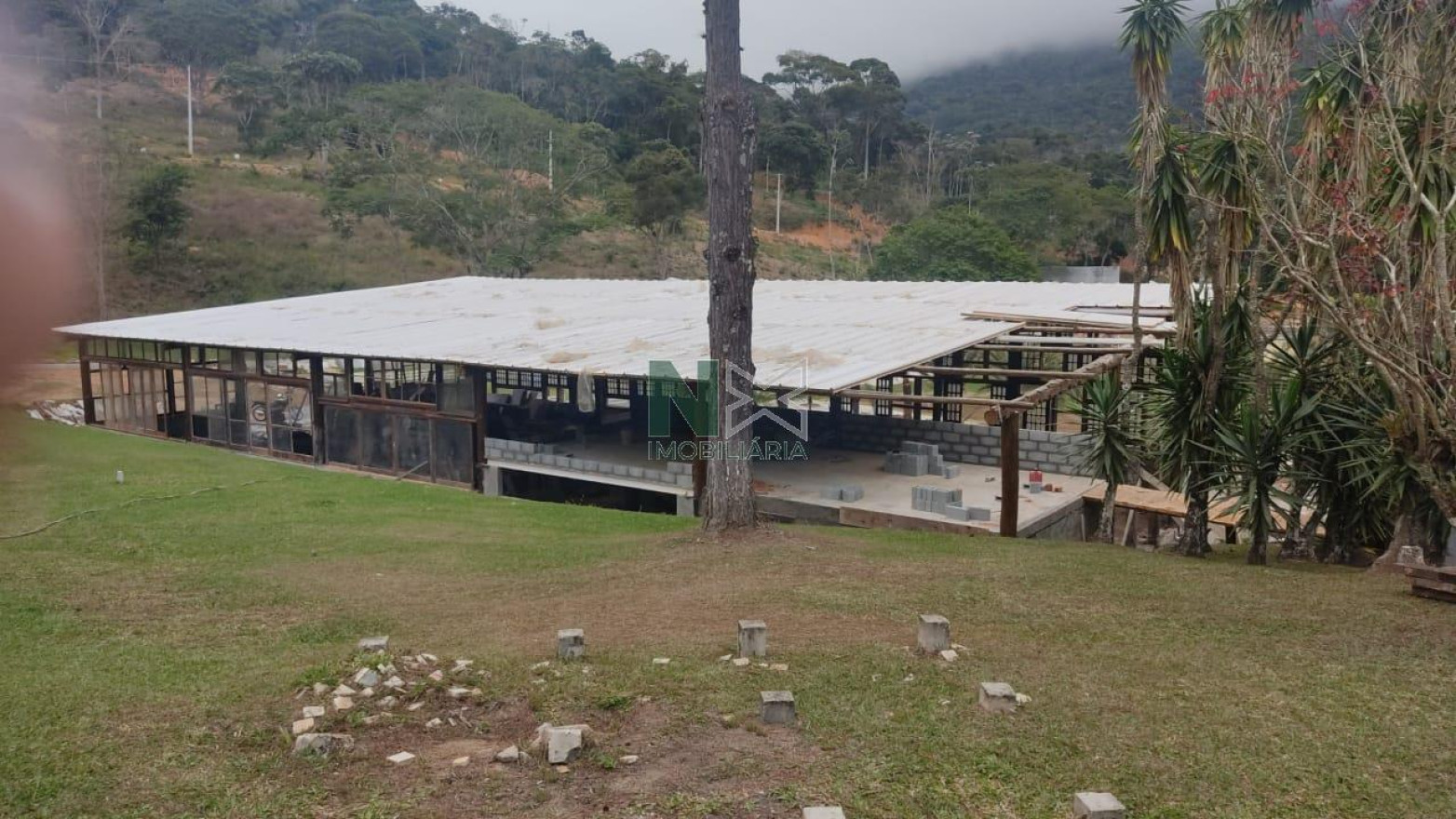 Terreno  1233m² 