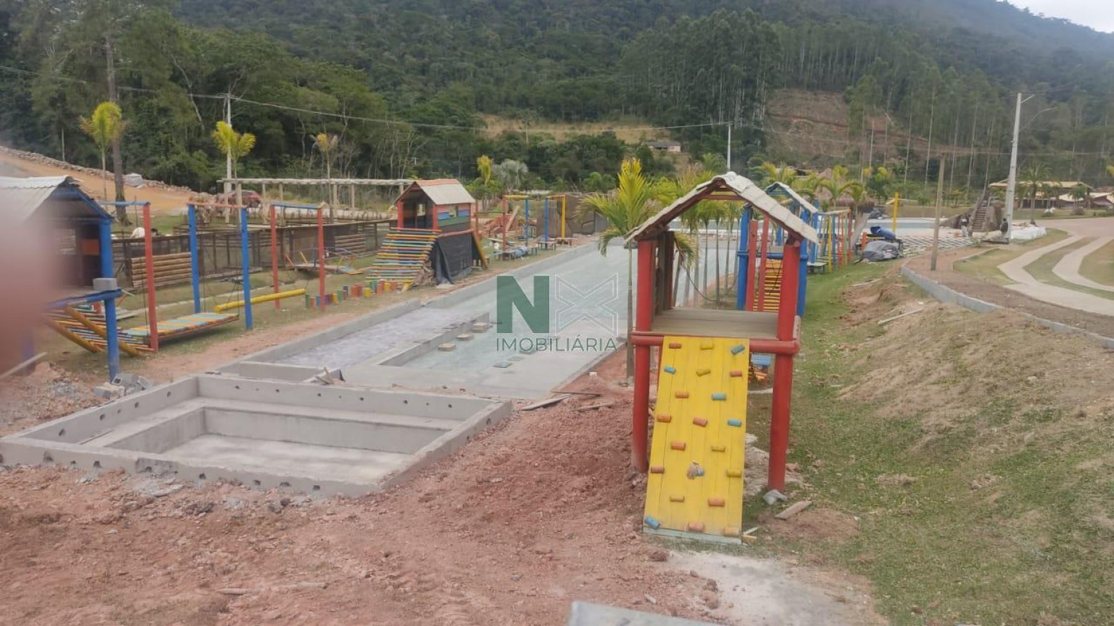 Terreno  1233m² 