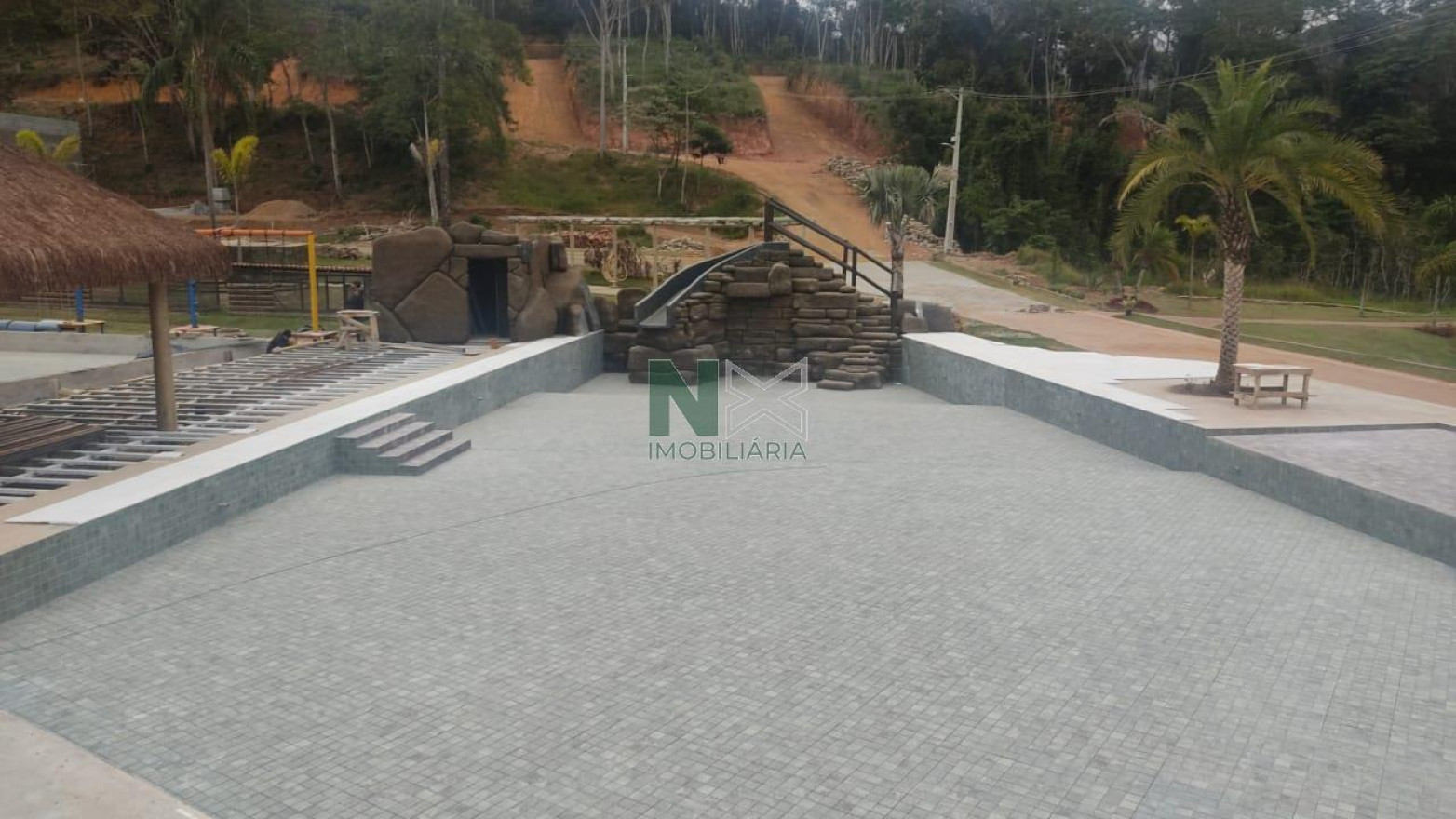 Terreno  1233m² 