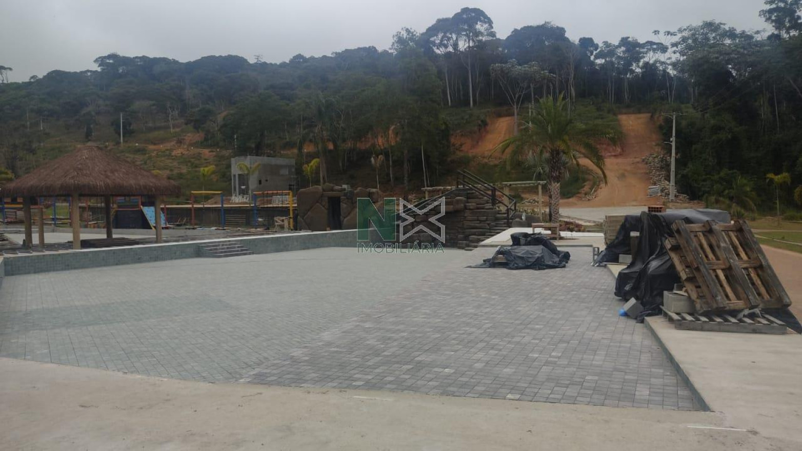 Terreno  1233m² 