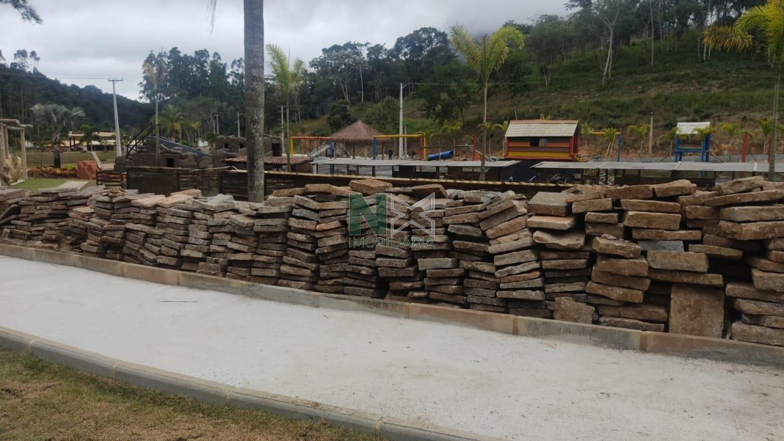 Terreno  1233m² 