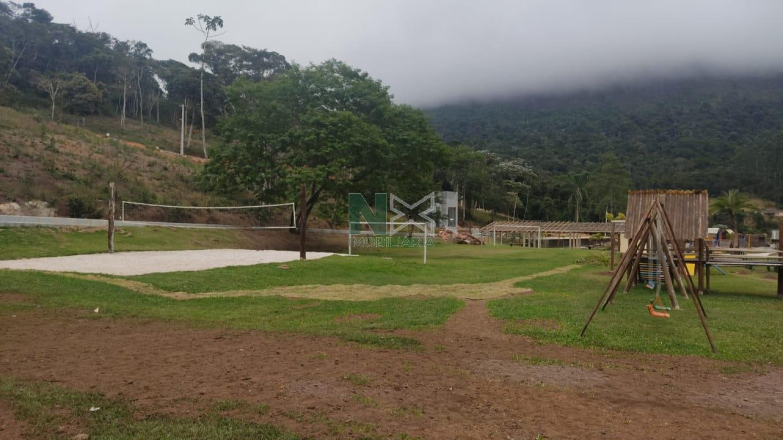 Terreno  1233m² 