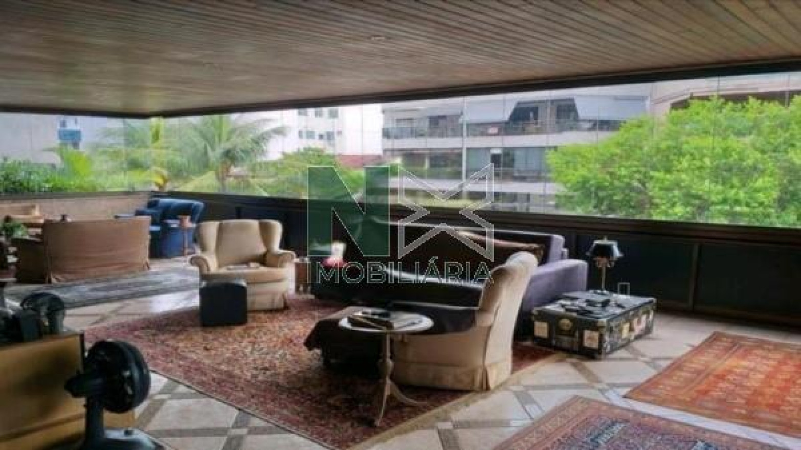 Apartamento 4 Quartos 377m² 
