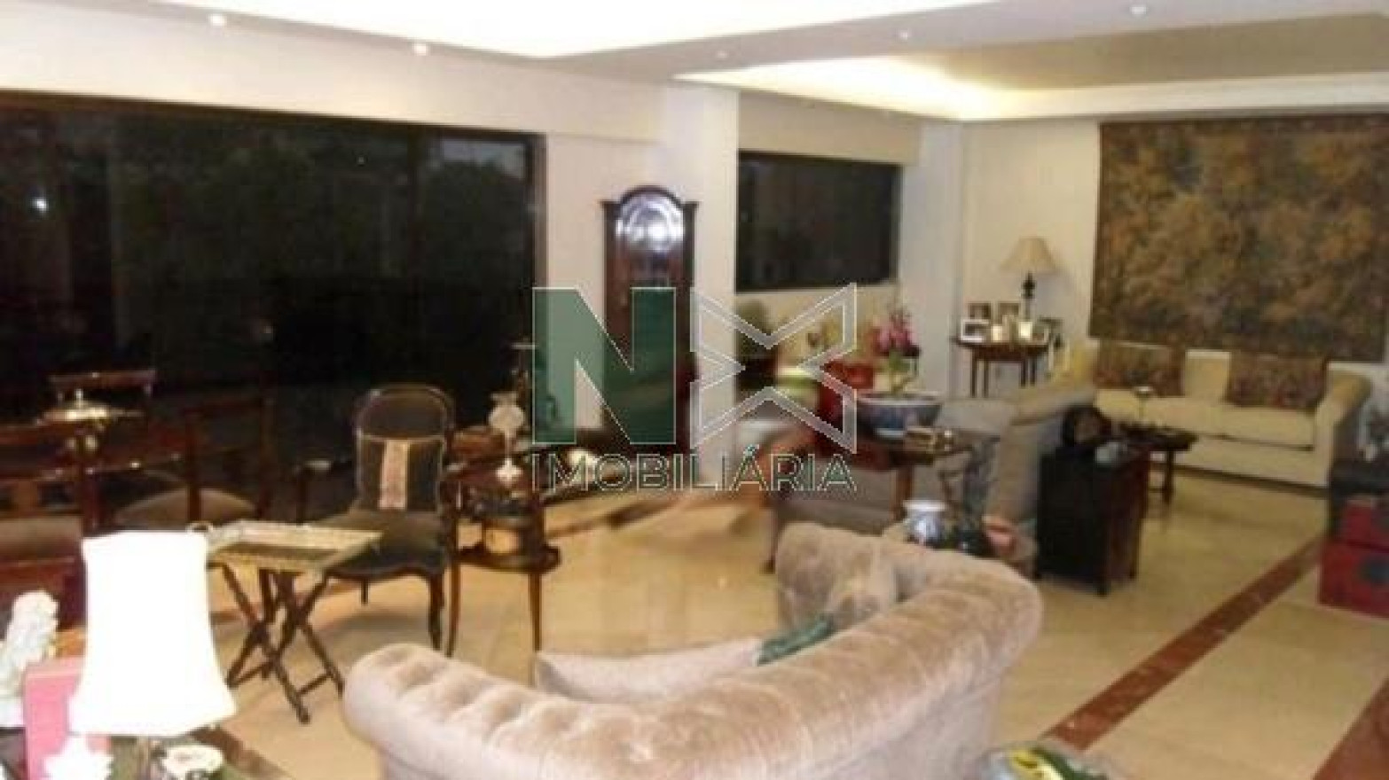 Apartamento 4 Quartos 377m² 