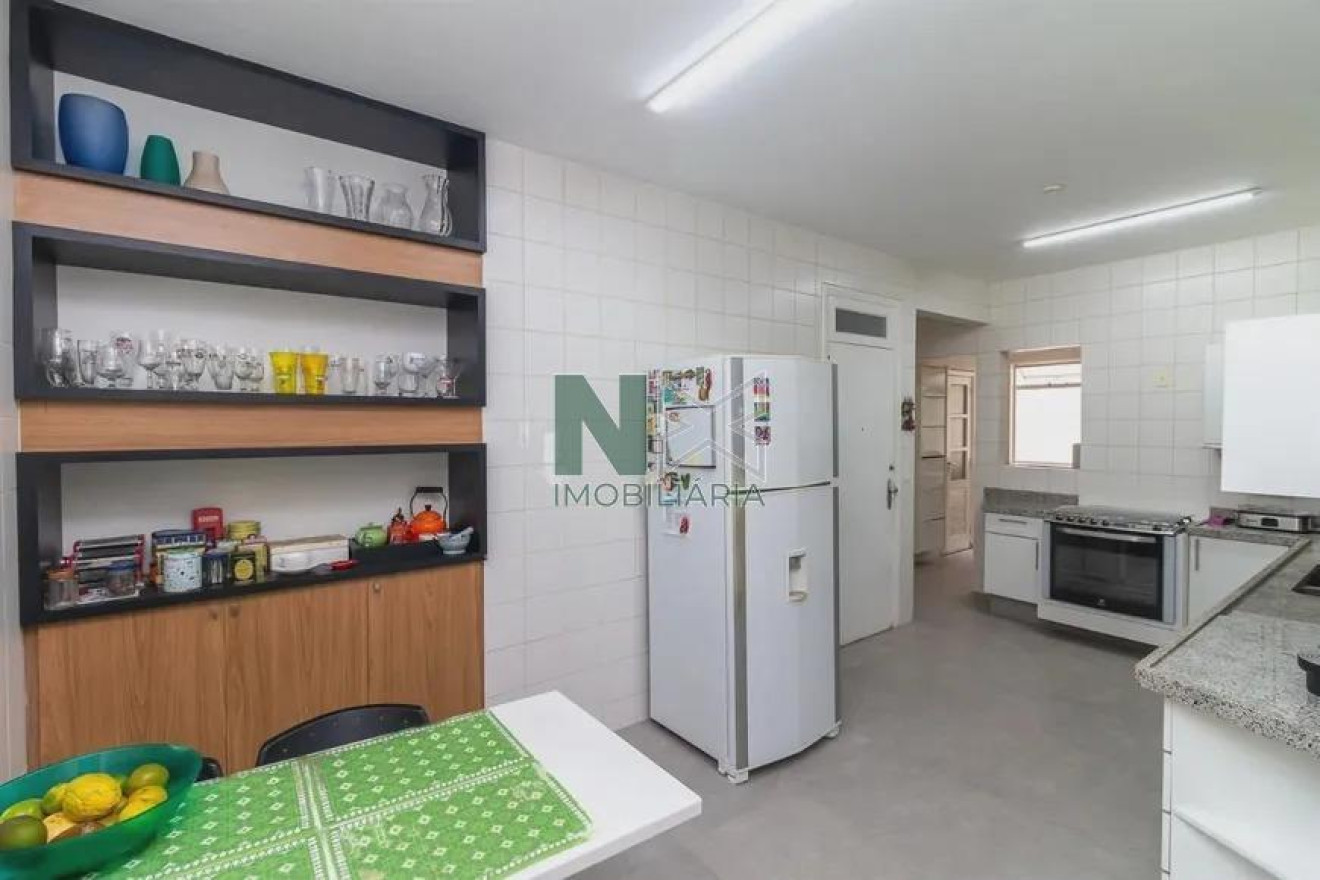 Apartamento 3 Quartos 153m² 
