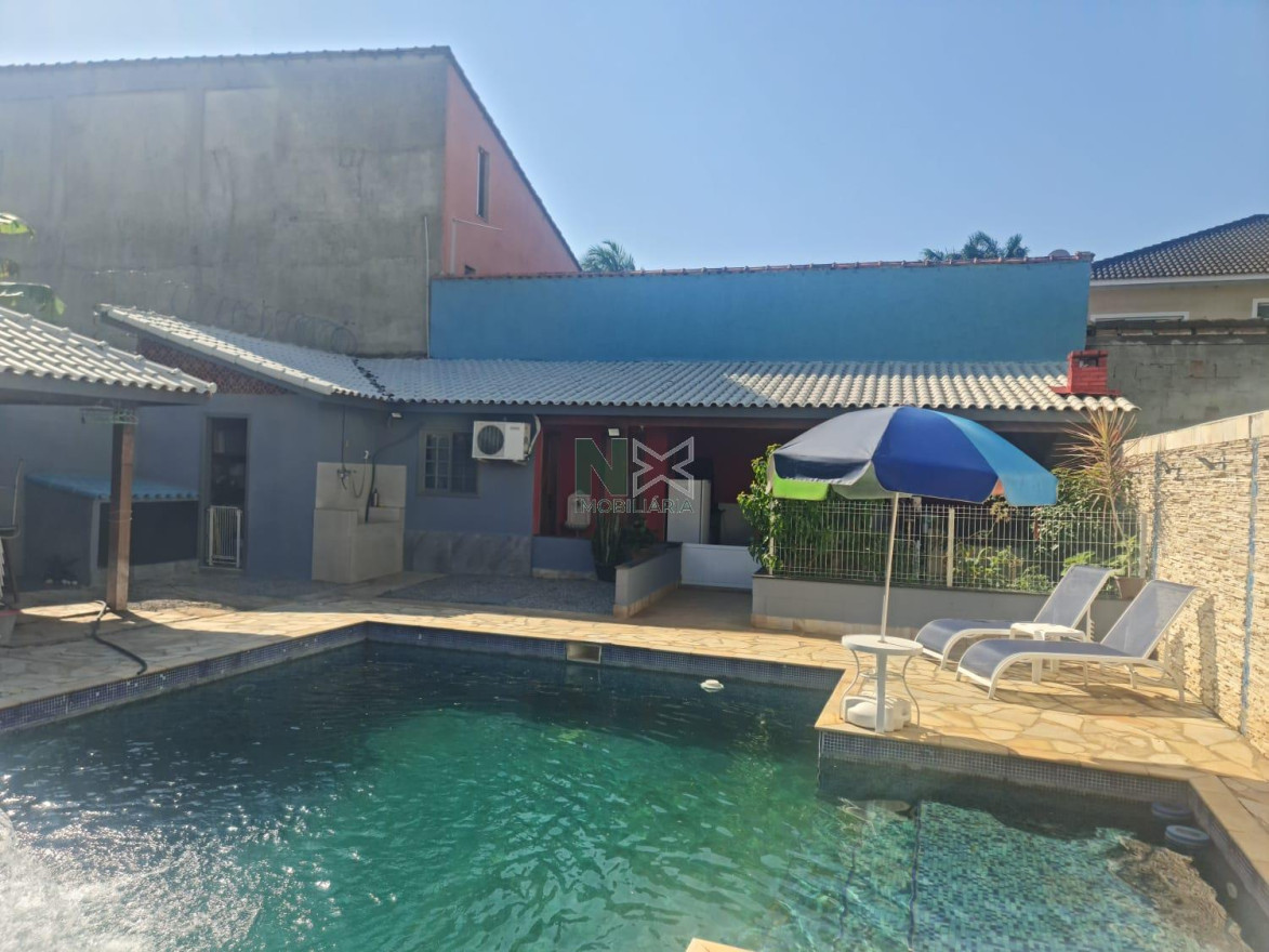 Casa 4 Quartos 600m² 