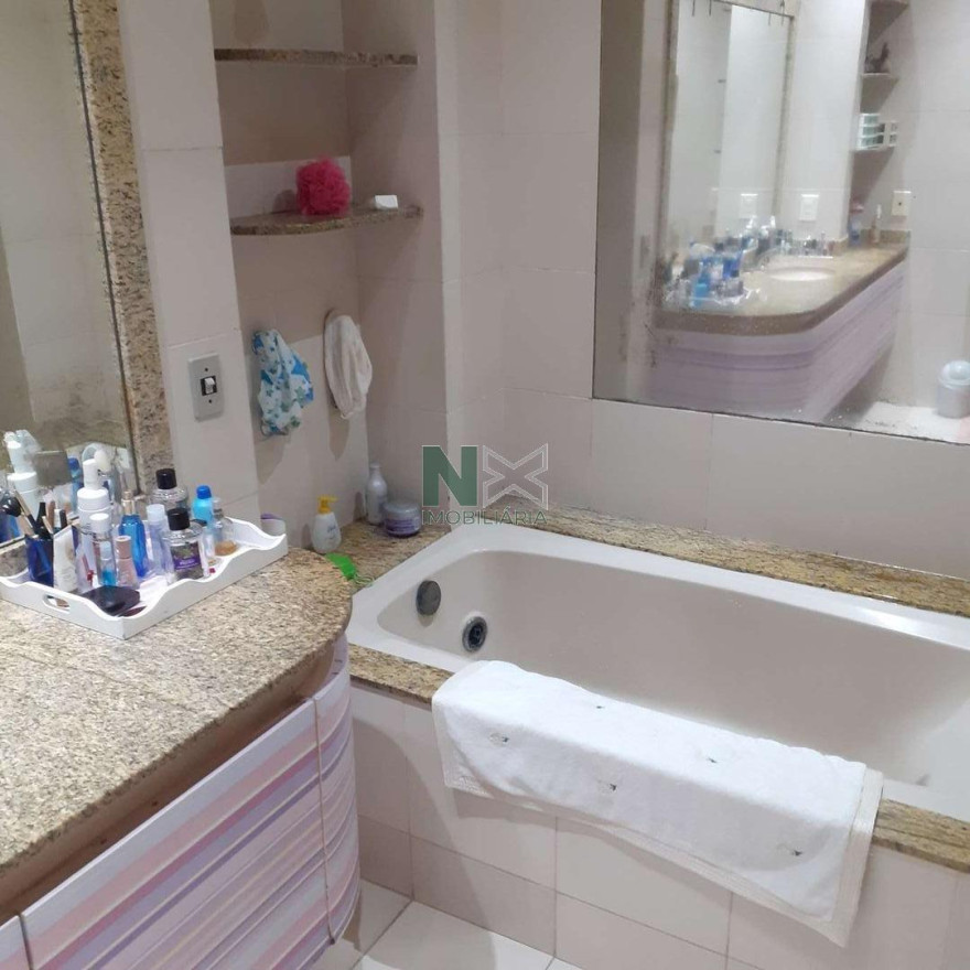 Apartamento 3 Quartos 236m² 
