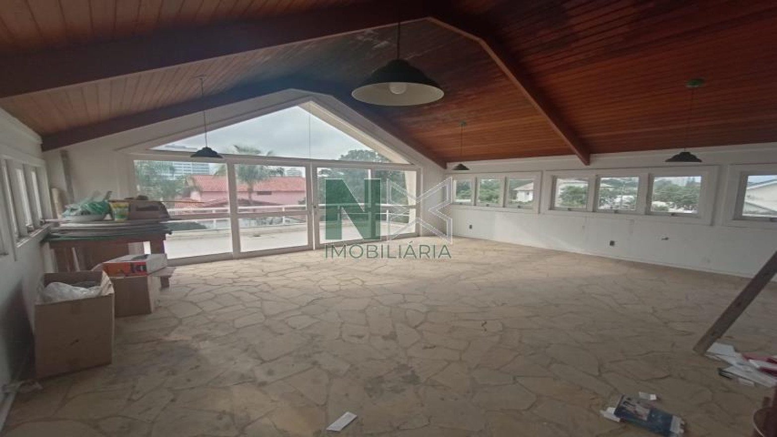 Casa 4 Quartos 600m² 