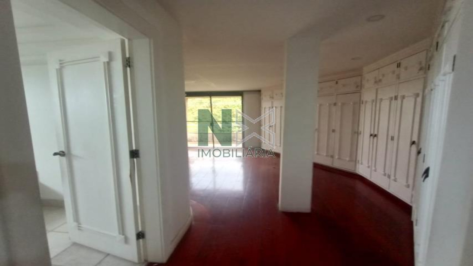 Casa 4 Quartos 600m² 