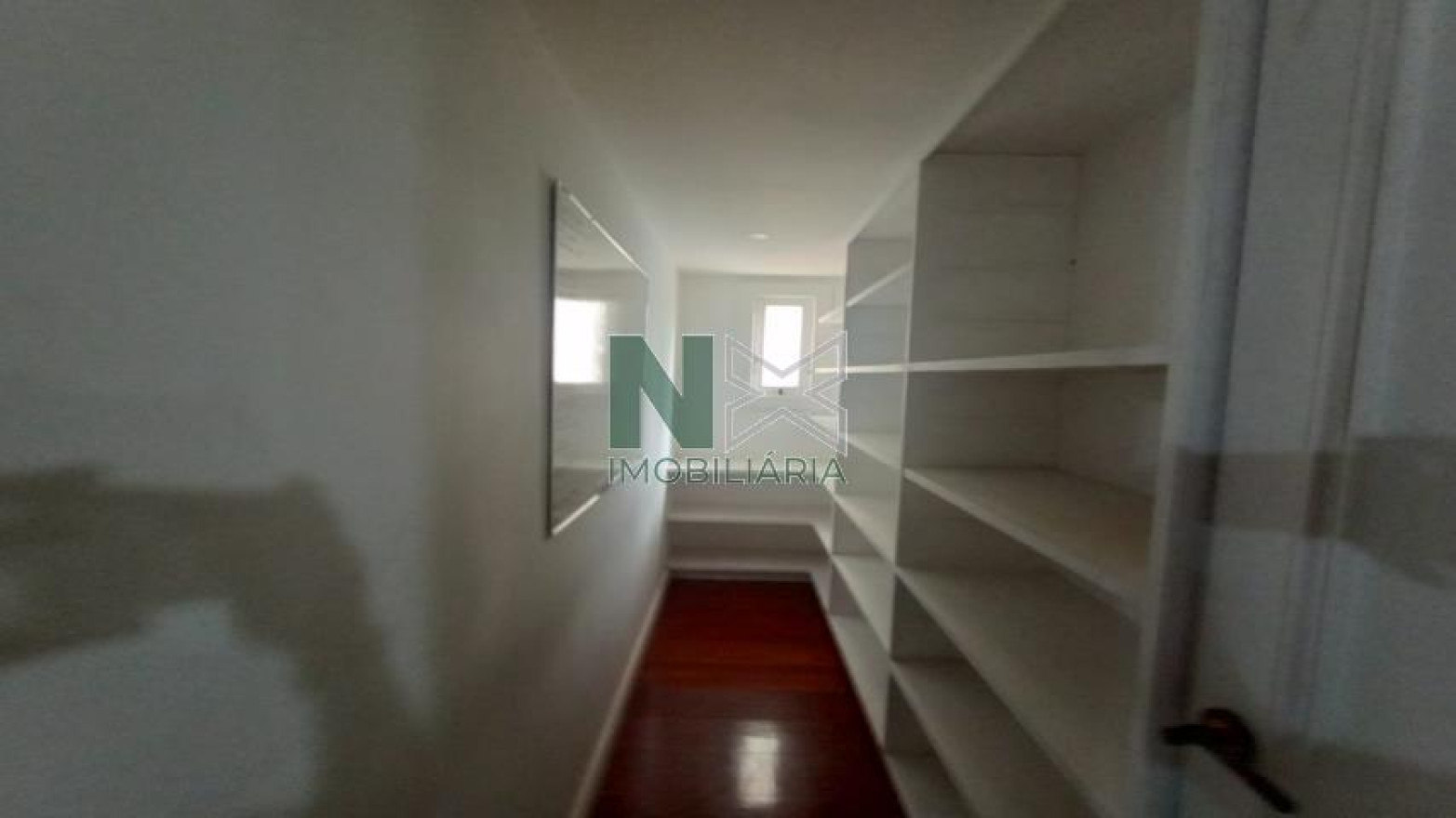 Casa 4 Quartos 600m² 