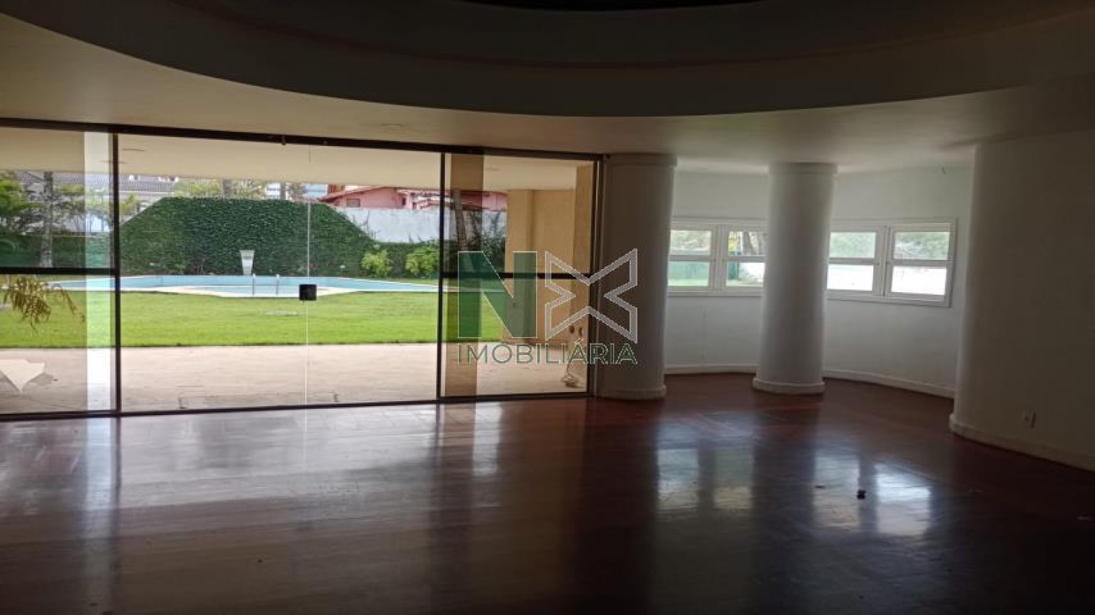 Casa 4 Quartos 600m² 