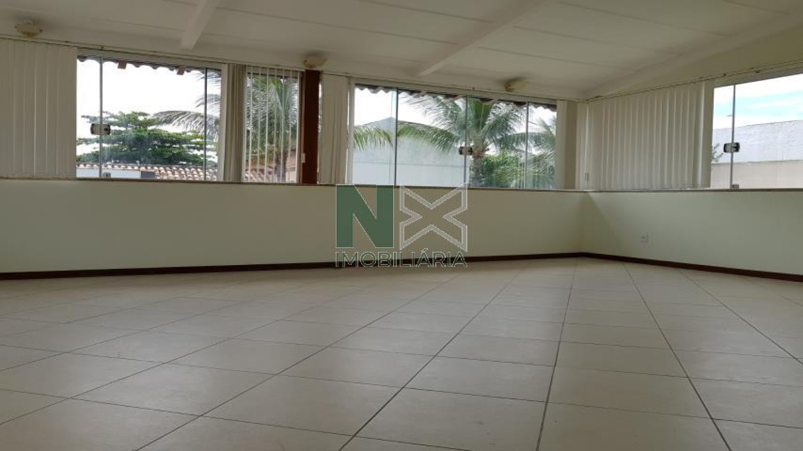 Casa 4 Quartos 410m² 