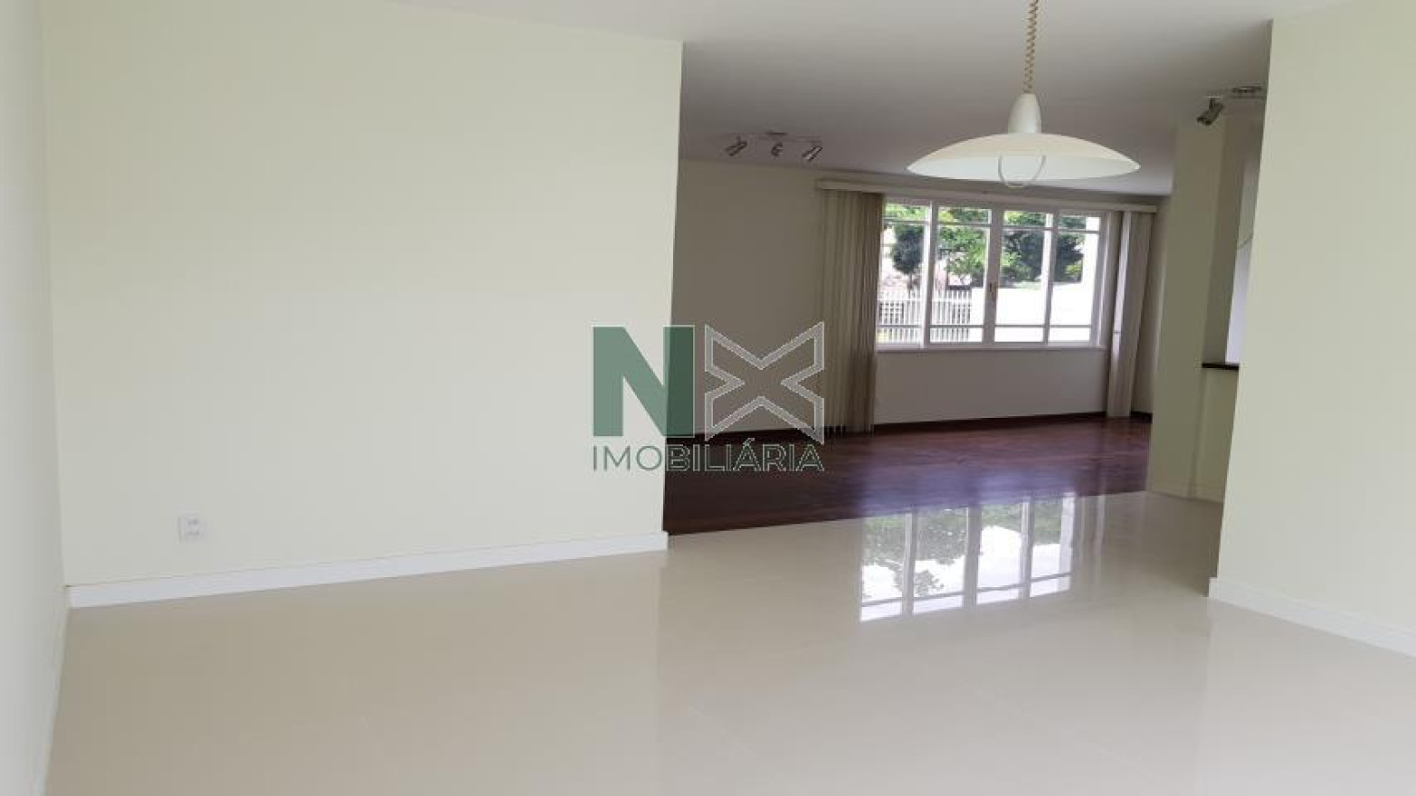 Casa 4 Quartos 410m² 