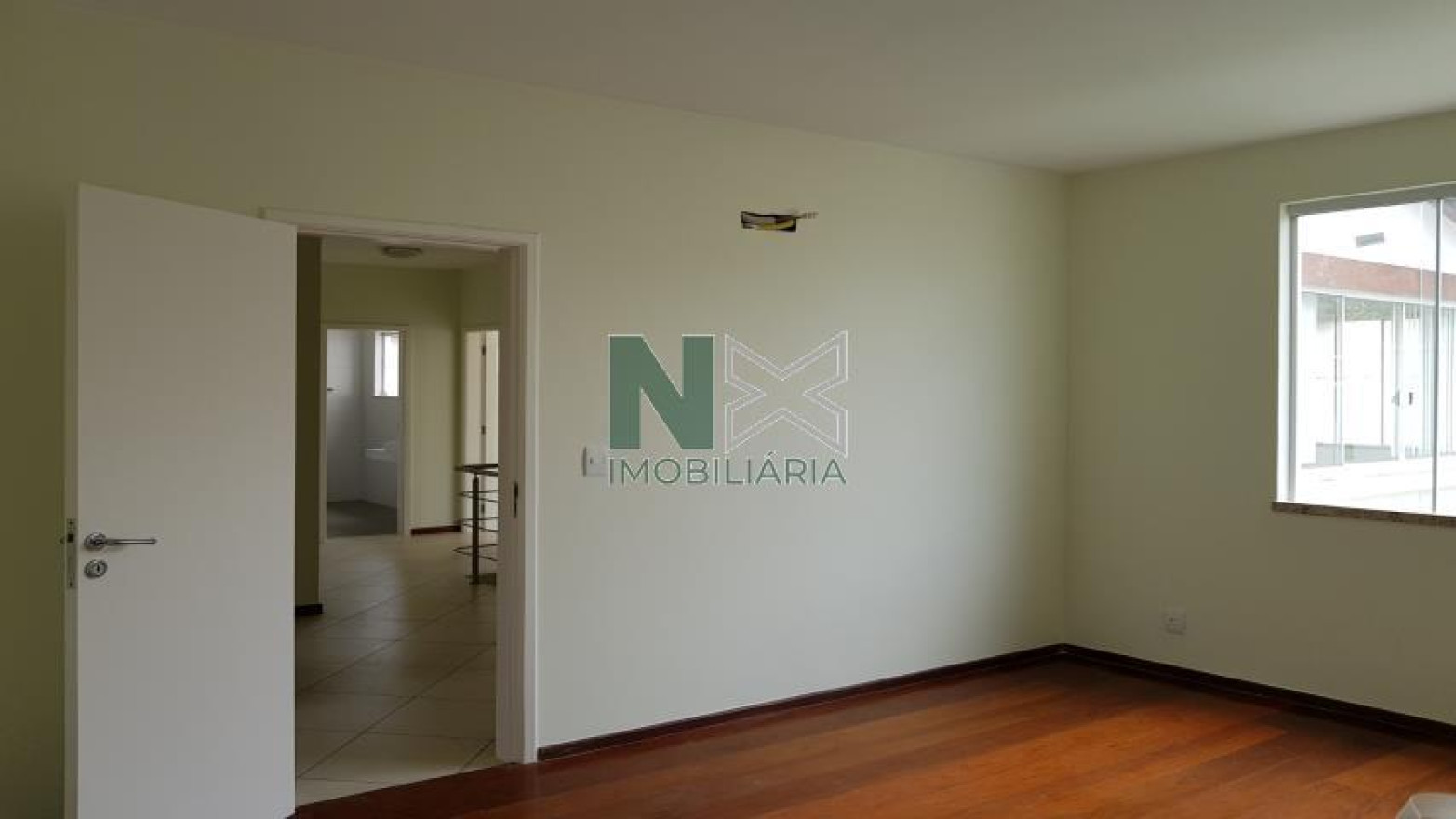 Casa 4 Quartos 410m² 
