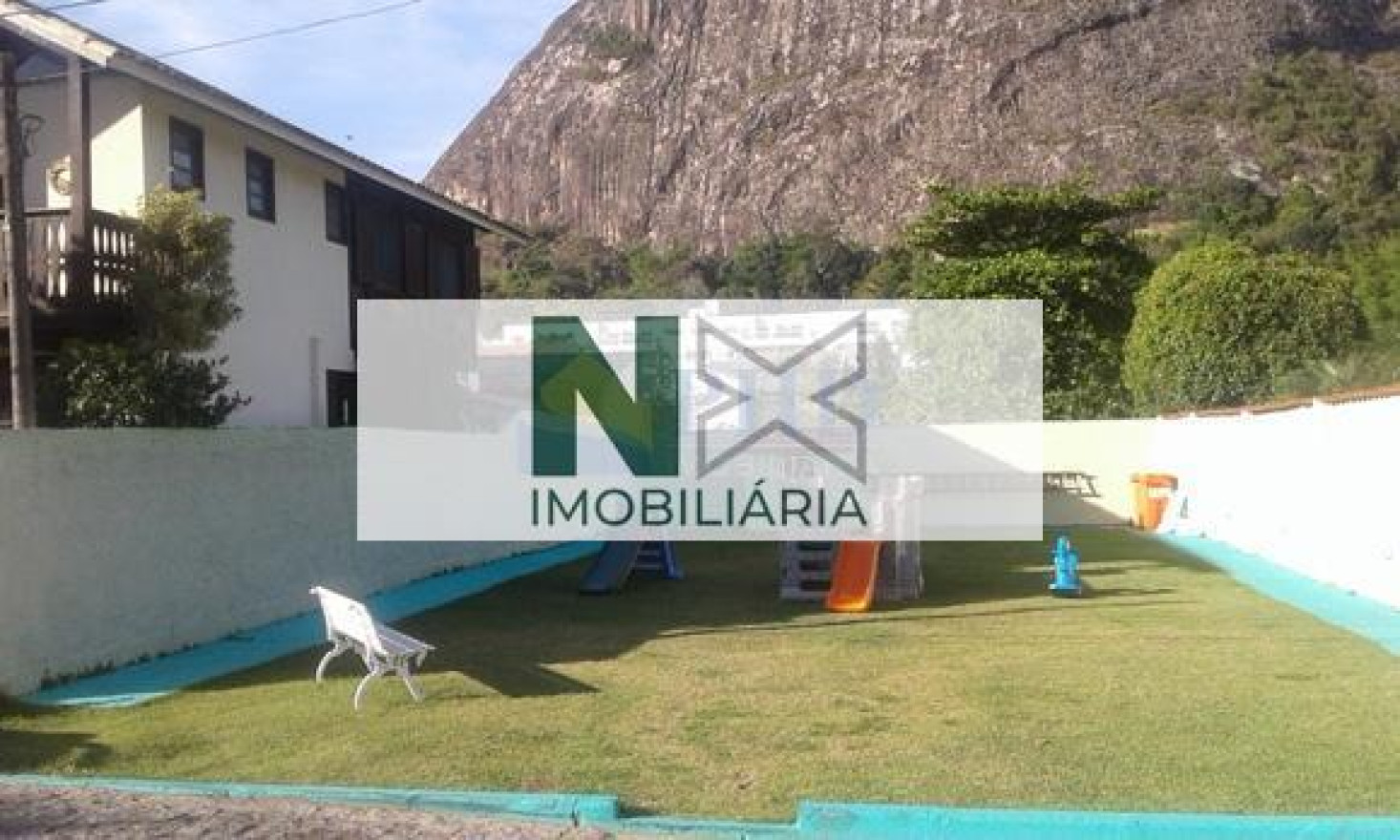 Casa 4 Quartos 130m² 