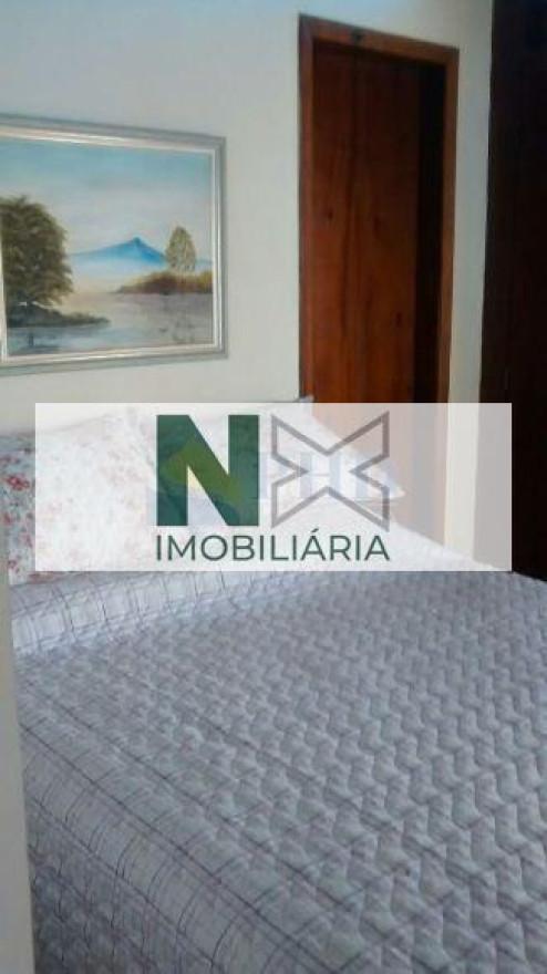 Casa 4 Quartos 130m² 