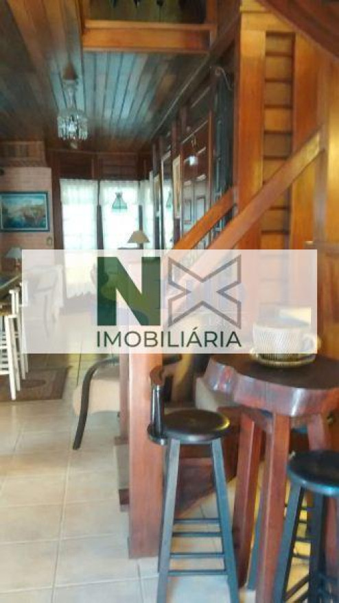 Casa 4 Quartos 130m² 