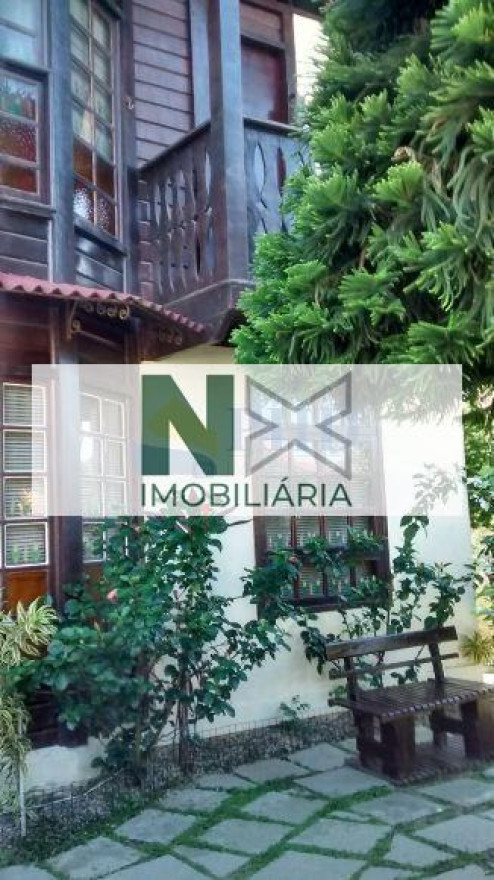 Casa 4 Quartos 130m² 