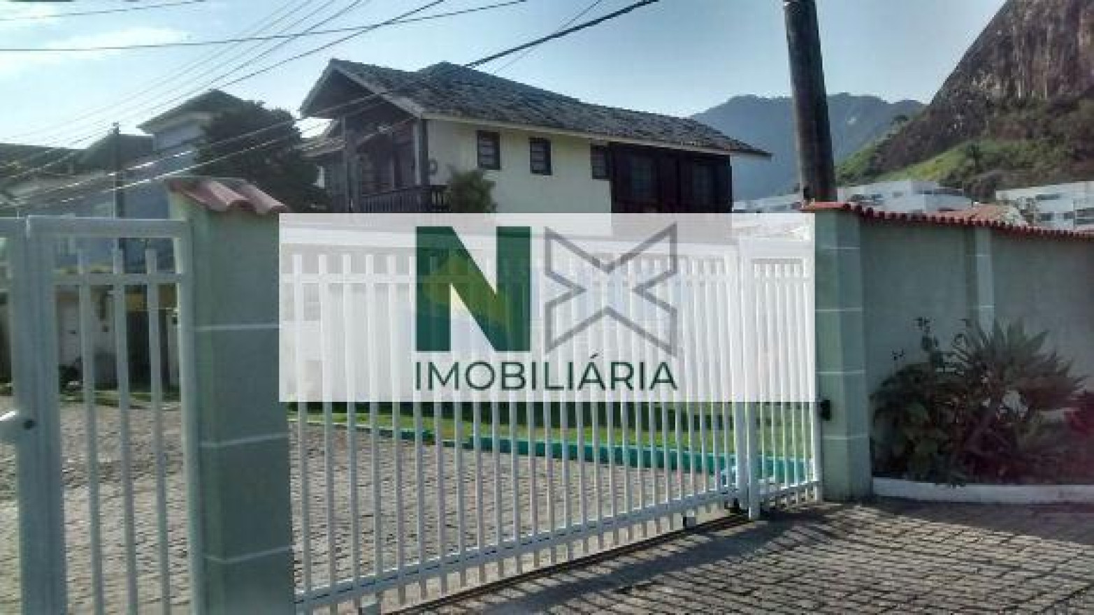 Casa 4 Quartos 130m² 