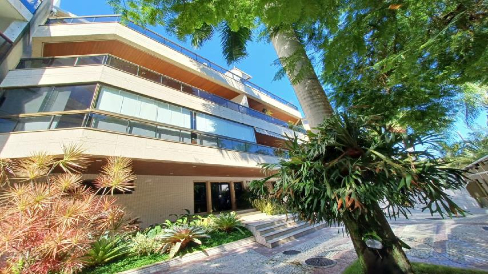 Apartamento 3 Quartos 115m² 