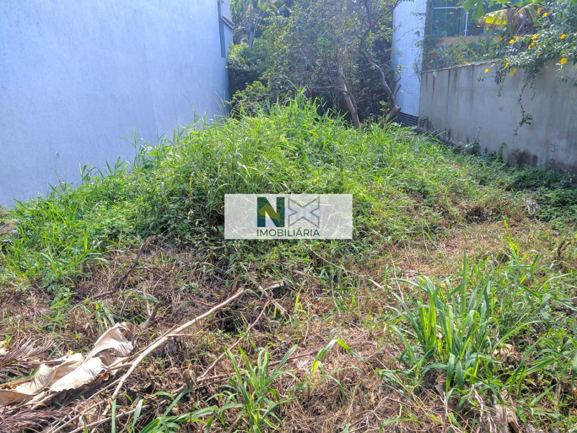 Terreno  243m² 