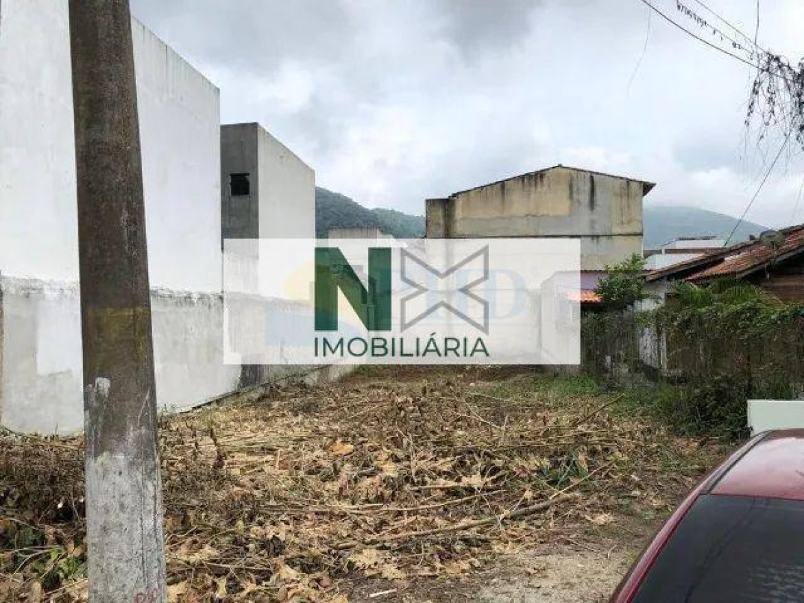 Terreno  319m² 