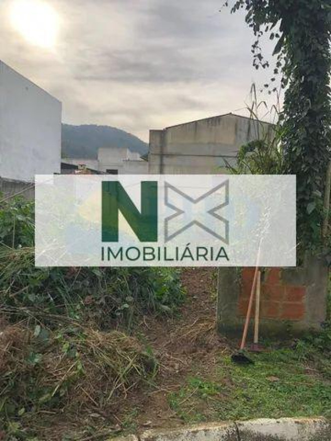 Terreno  319m² 