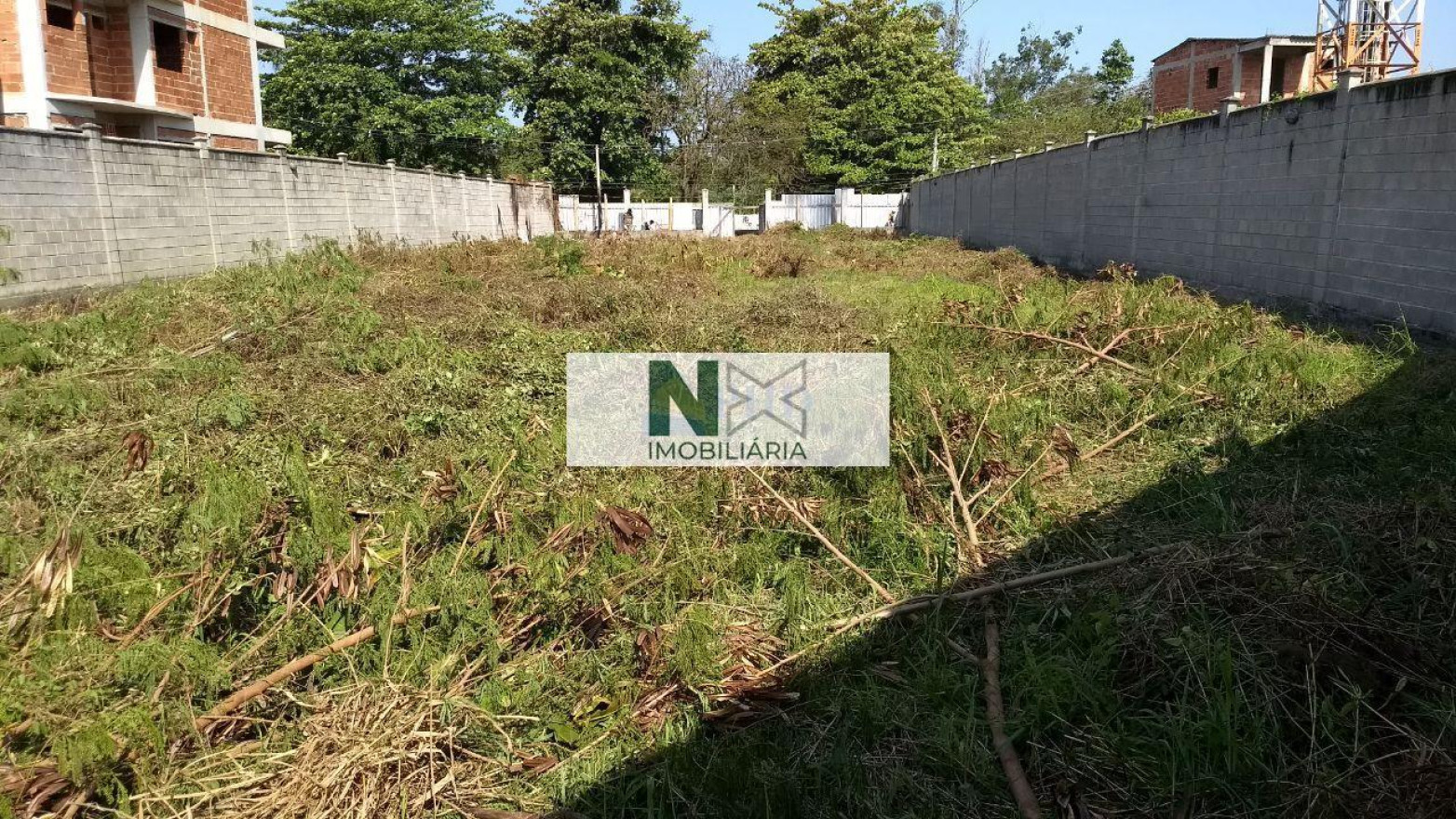Terreno  1300m² 