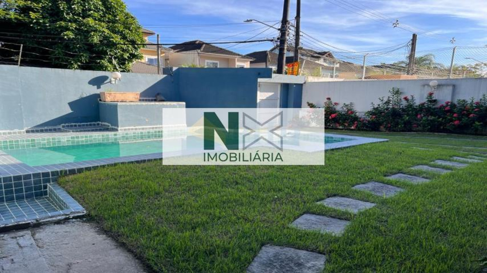 Casa 4 Quartos 200m² 