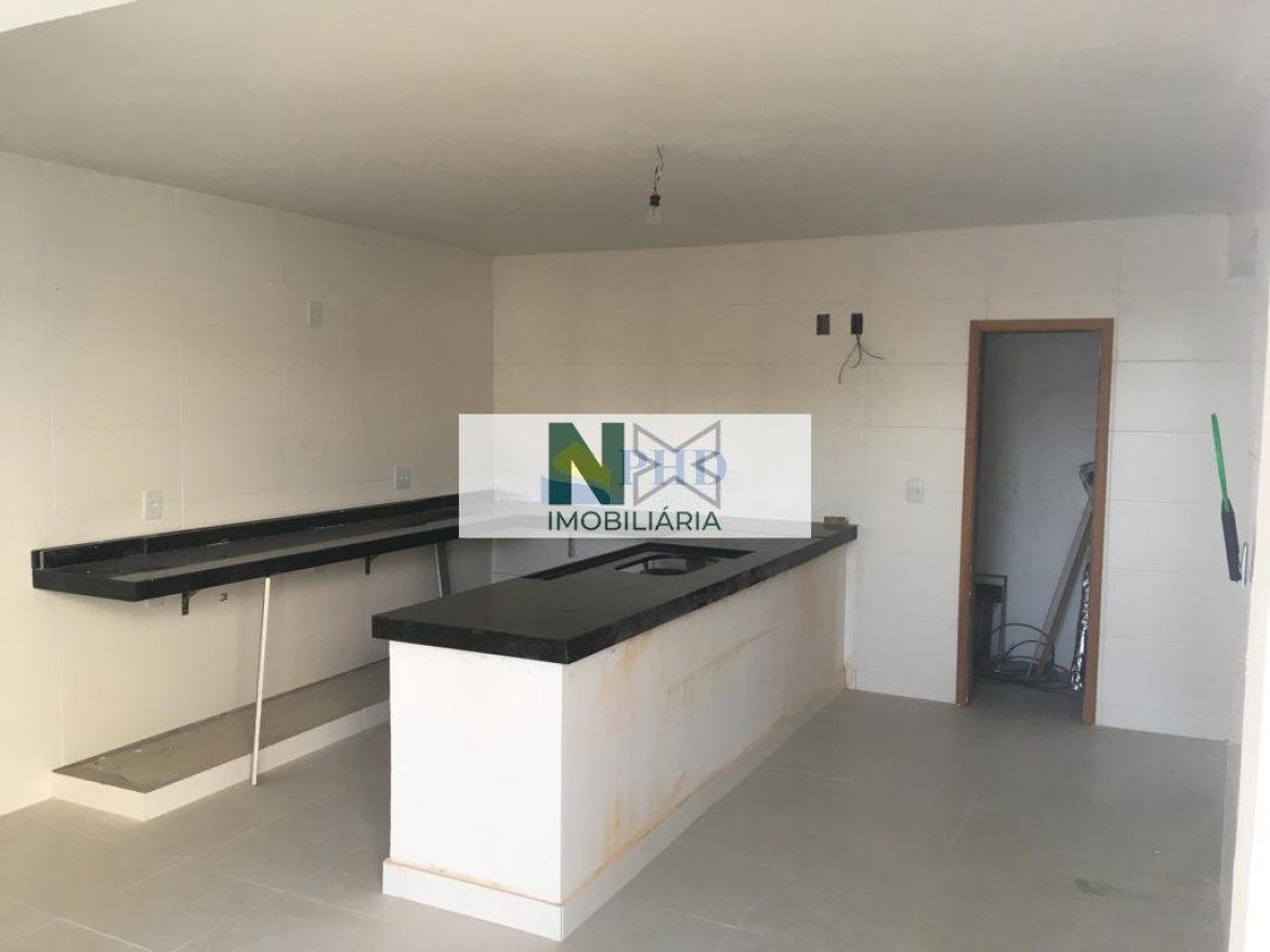 Casa 4 Quartos 300m² 