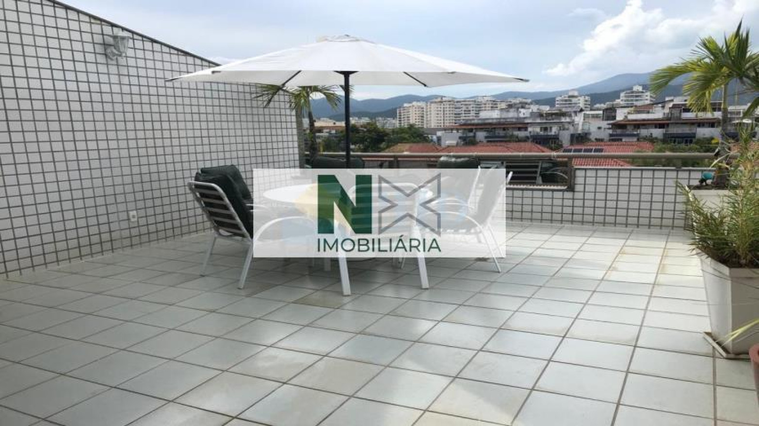 Cobertura 3 Quartos 250m² 