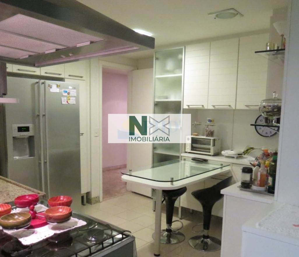 Apartamento 4 Quartos 220m² 